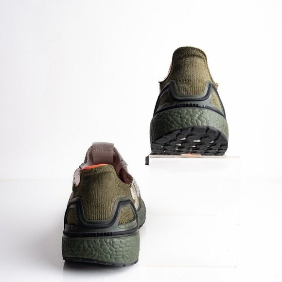 Adidas Ultra Boost 19 Mens Athletic Sneakers olive Green beige US 8.5 EU 42 New